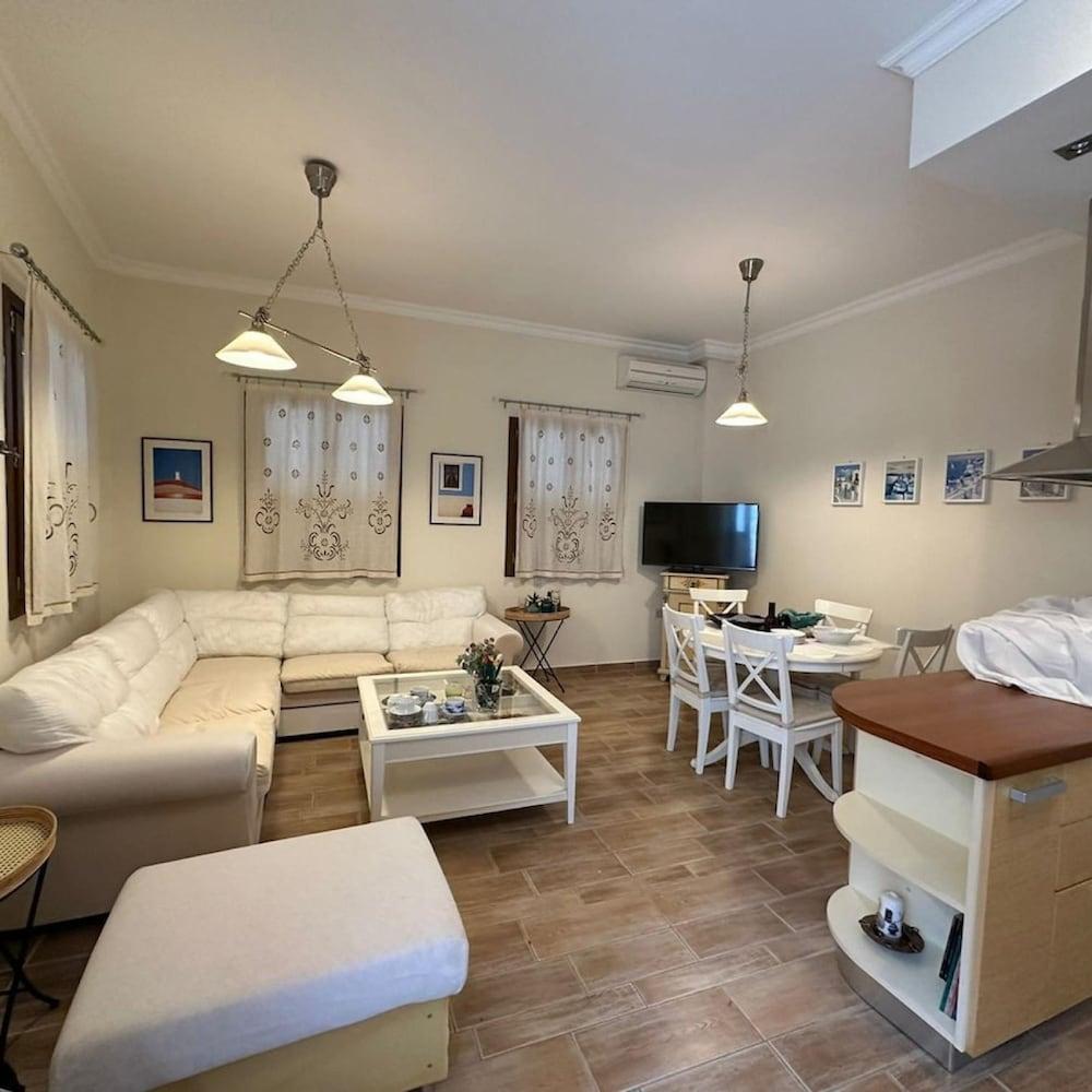 Amaryllis House Lefkada Water Tank