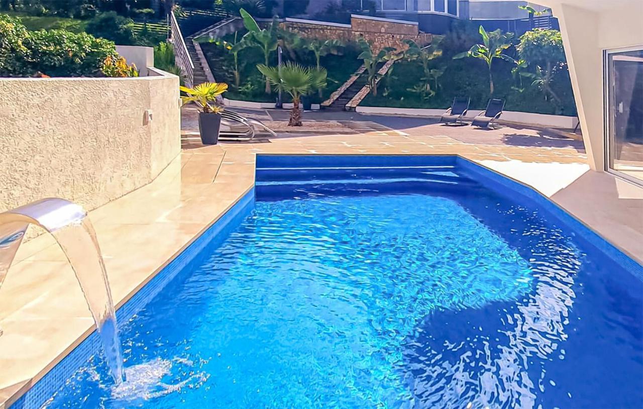 Villa With Swimming Pool