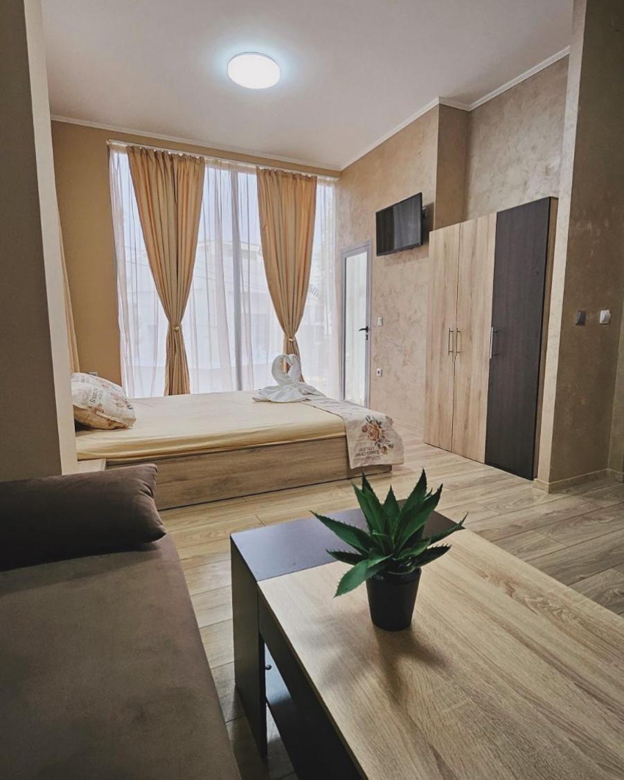 Apartamenti Za Gosti Kedyr