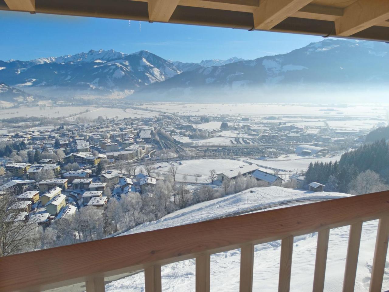 Apartment Kitzsteinhorn by Interhome