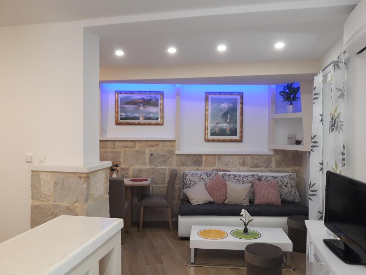 Few Steps From The Old Town