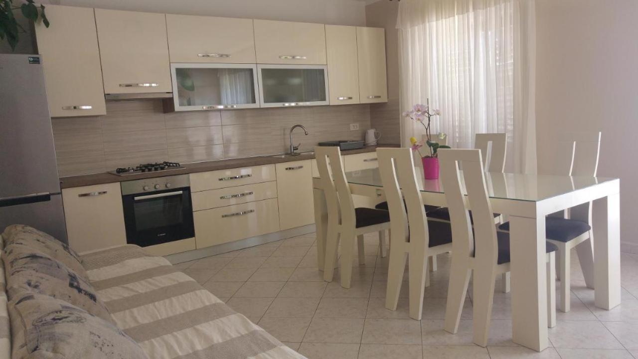 Apartments Tonci