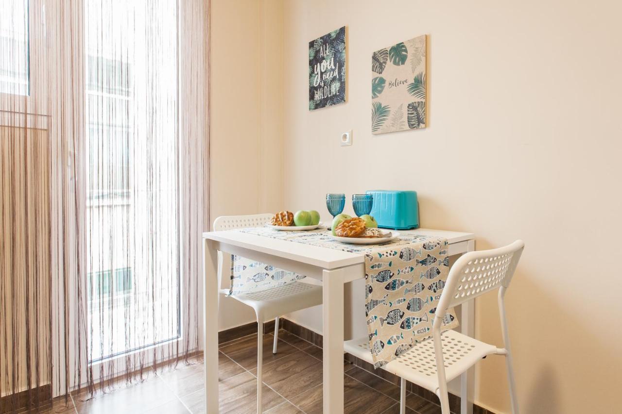 Museum Of Modern Art Rooms In Apartment, Next To Metro Suggrou Fix, Walk To Acropolis