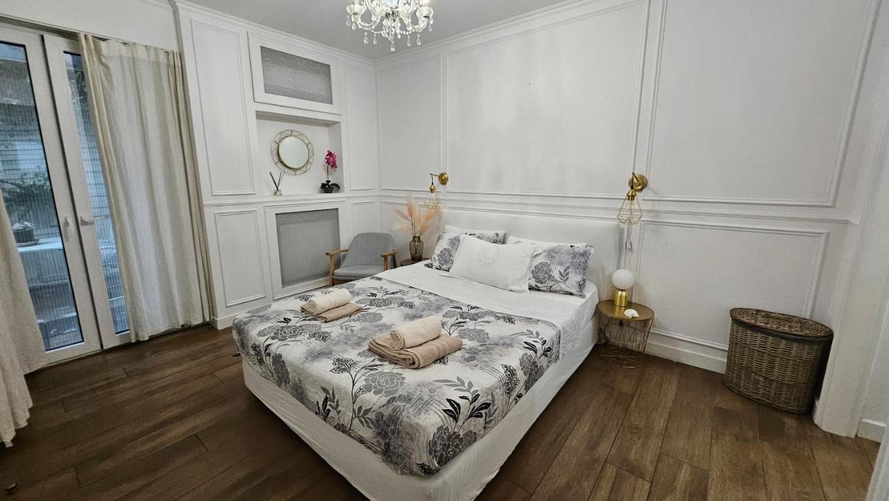 A Place 4u No15