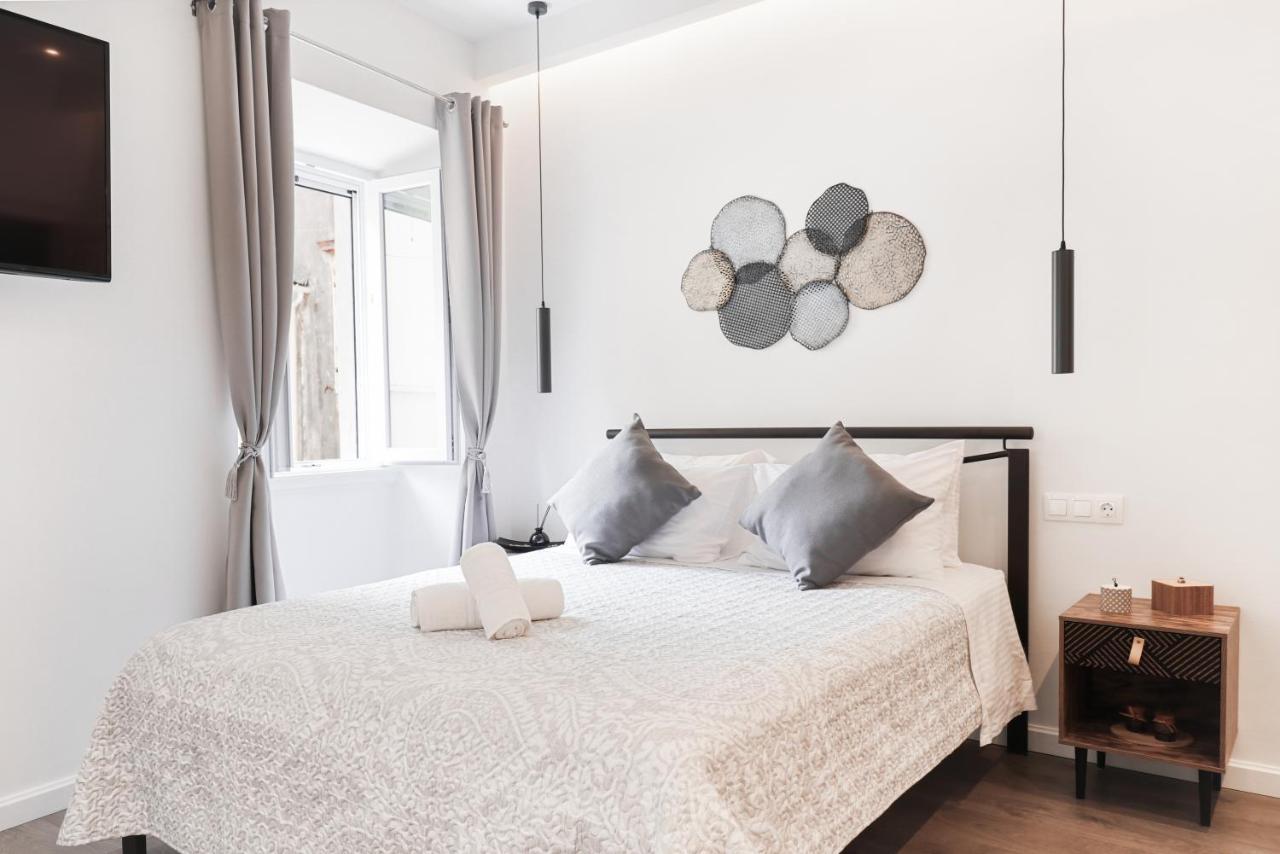 Saint's View Apartments by Corfuescapes