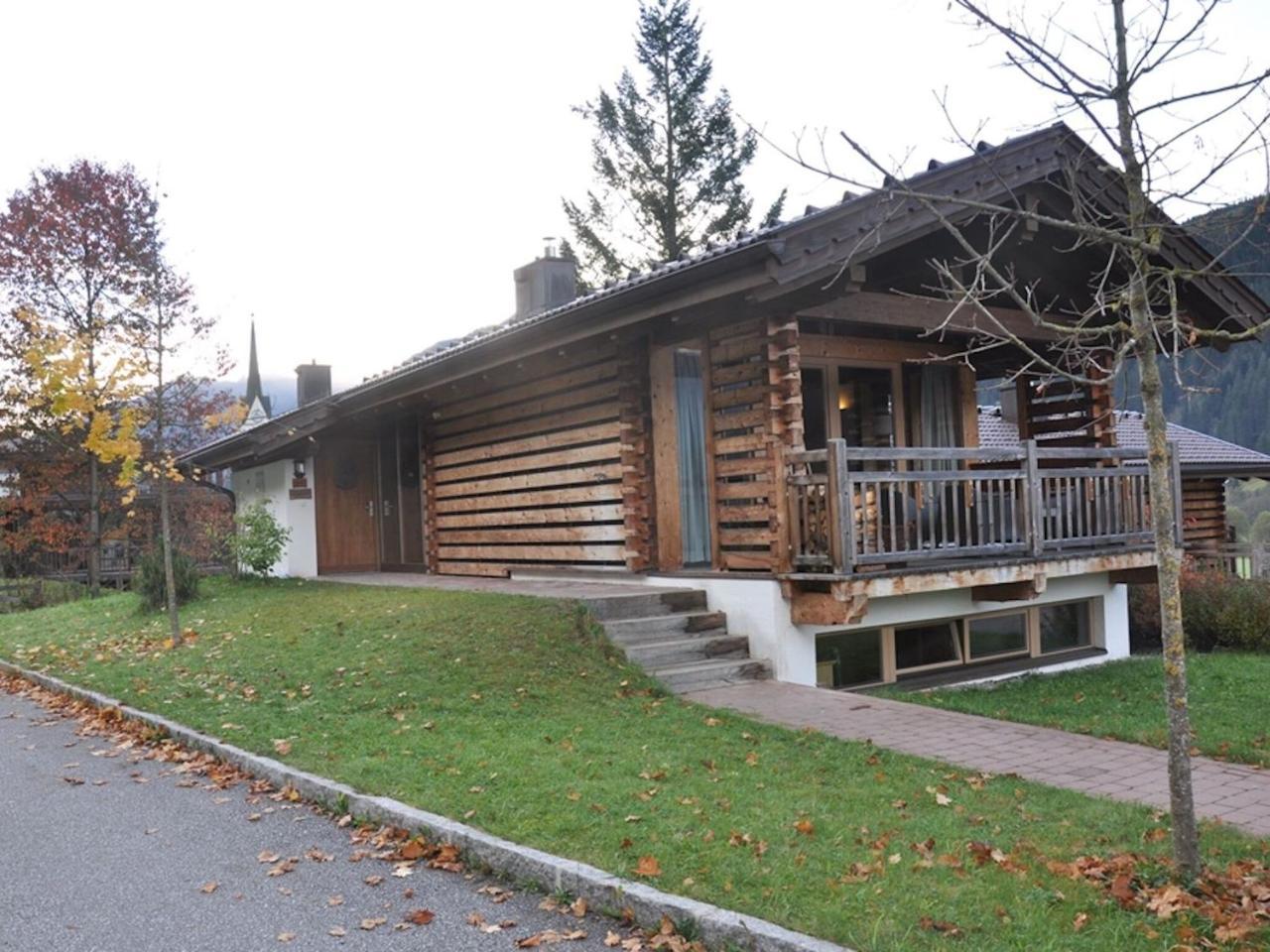Modern Chalet With Sauna Near Konigsleiten