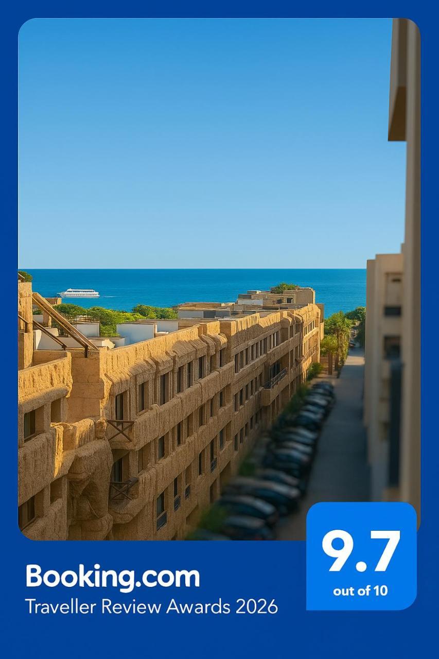 Selena Bay Luxury Sea View 1br Apartment, Private Beach And Pool