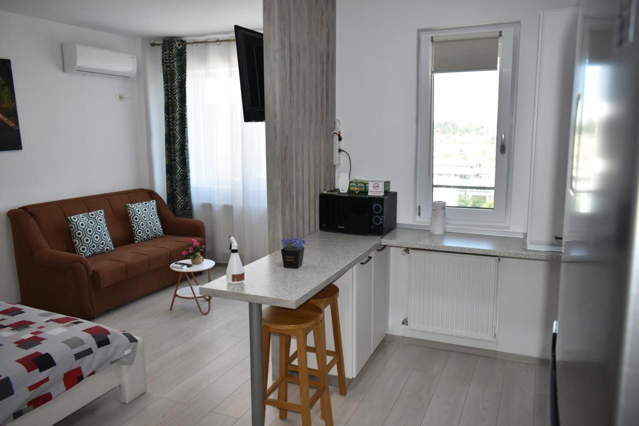 The Jungle Apartment