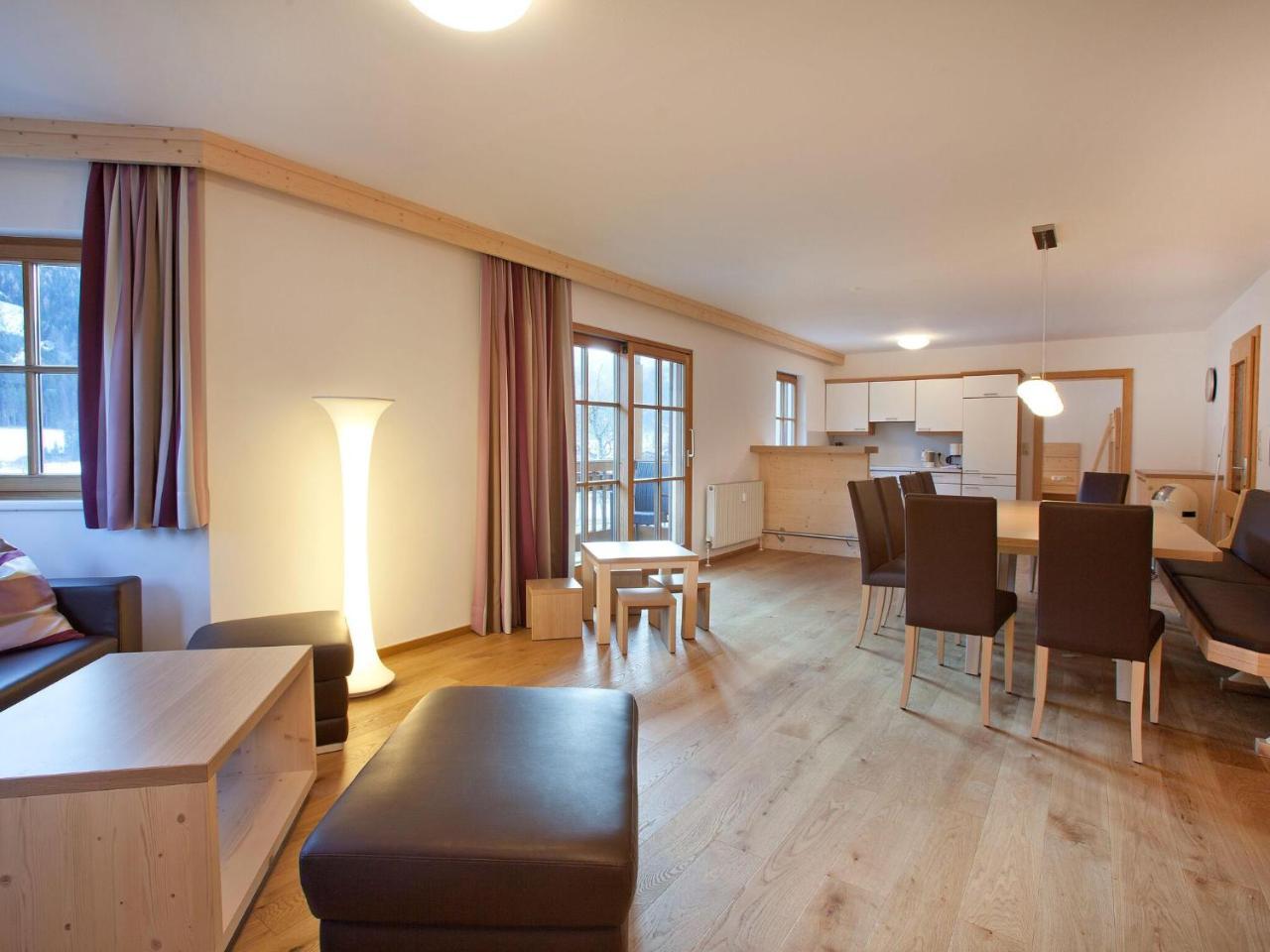 Beautiful Flat In Pinzgau With Balcony & Views