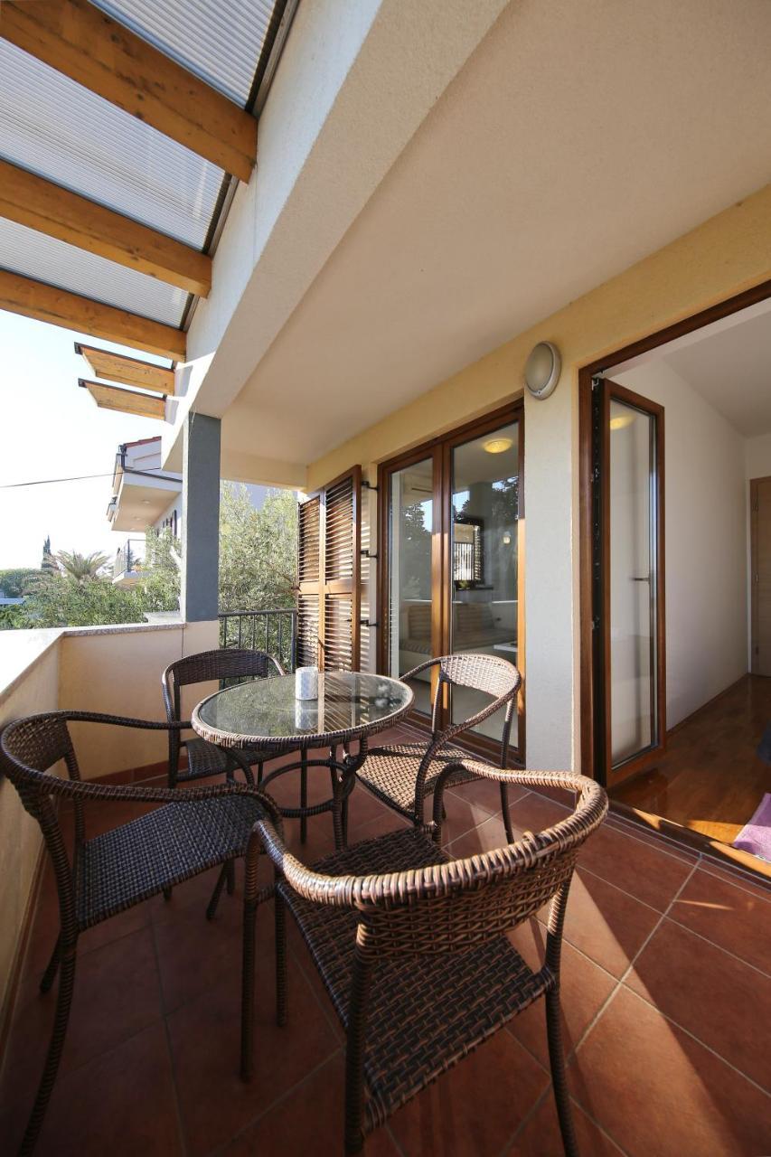 Be Bu Mar Apartments