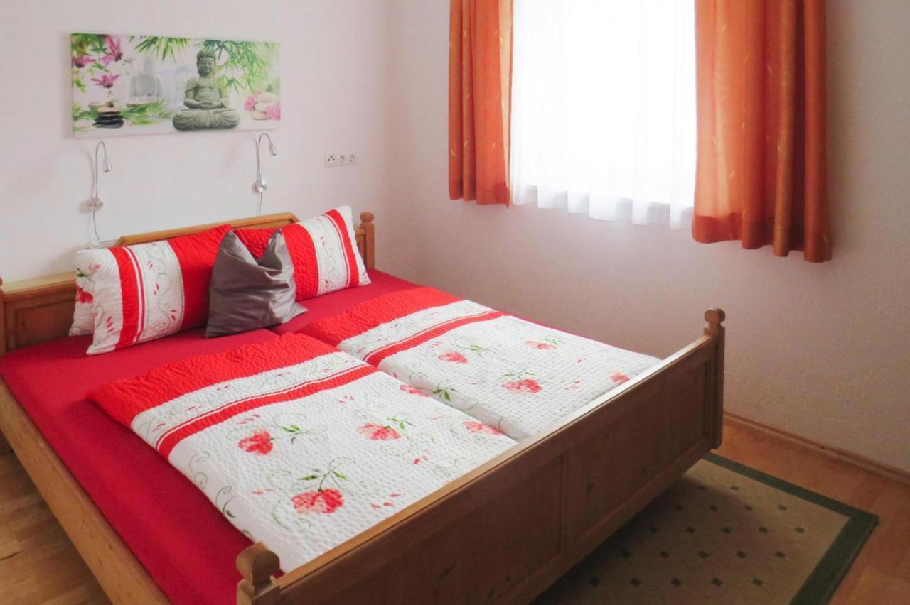 Holiday Home Emberger, Fugen