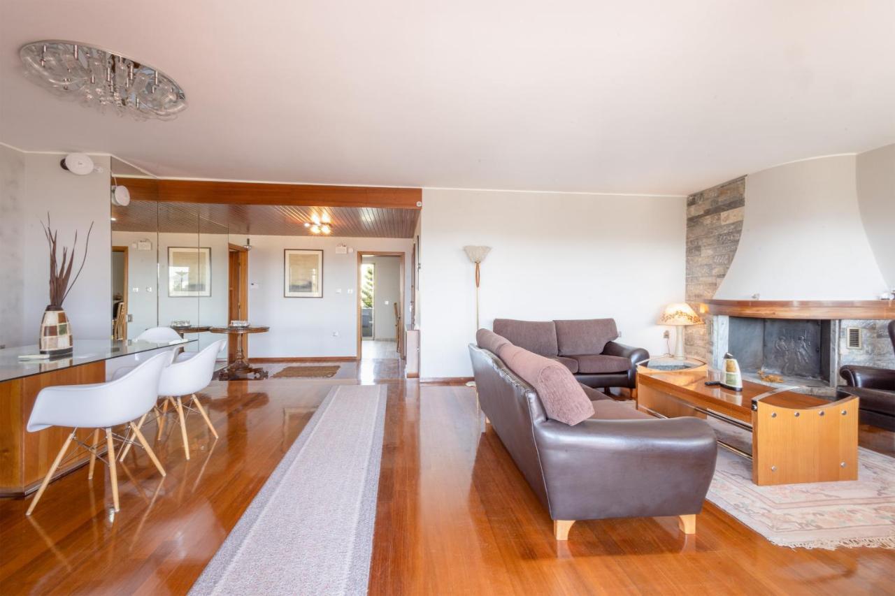 Seaside Apartment With 3 Bdrm & Shared Pool!