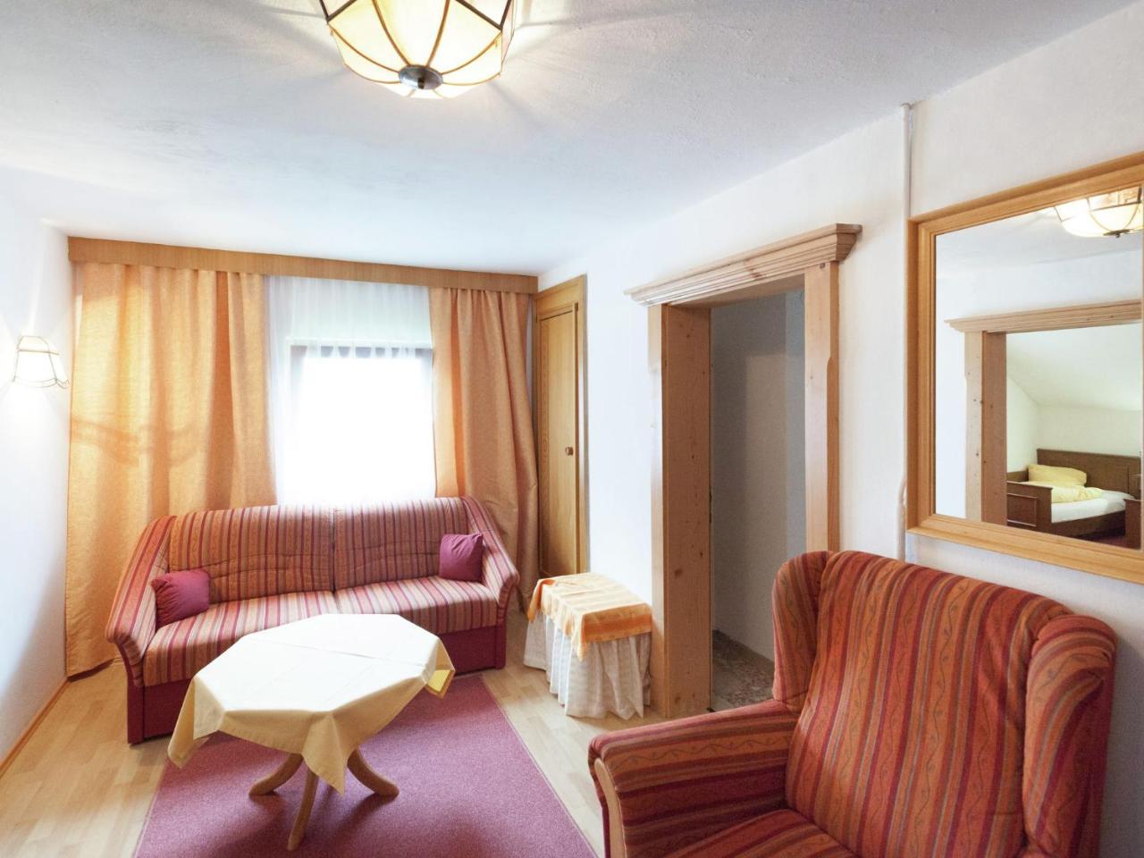 Guesthouse In Vent With Balcony
