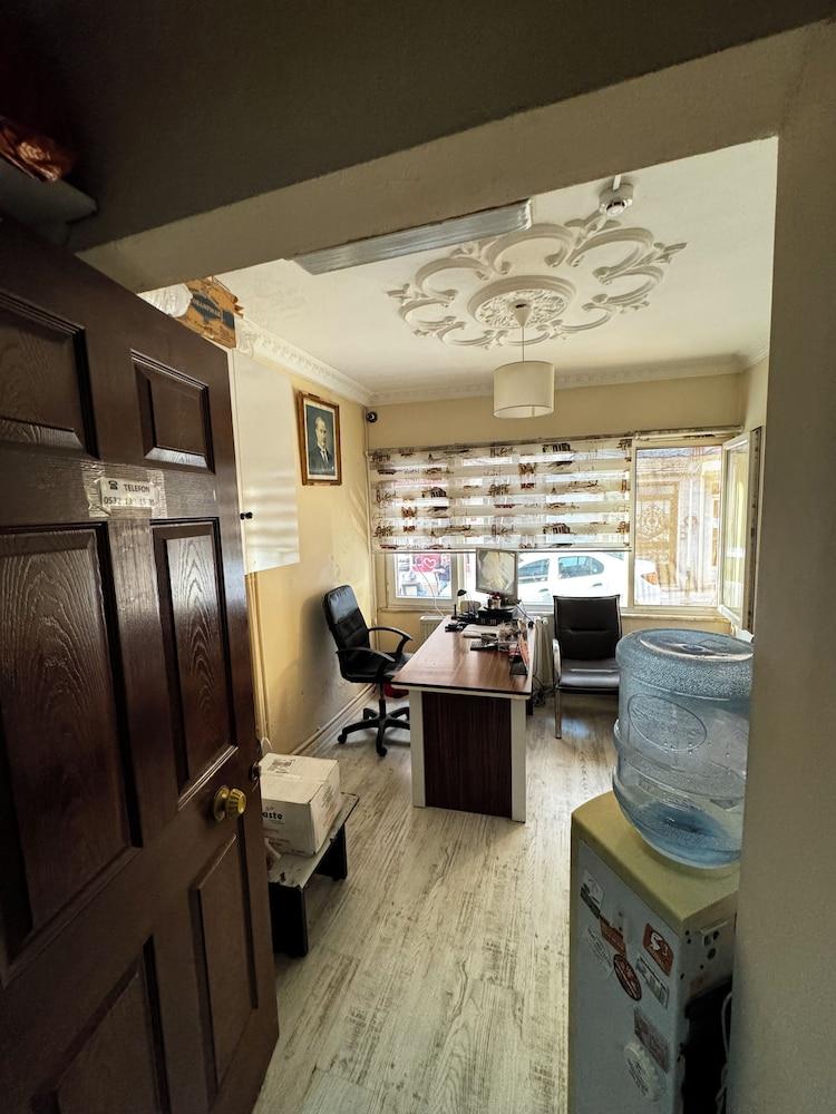 Gold Pansiyon Hotel