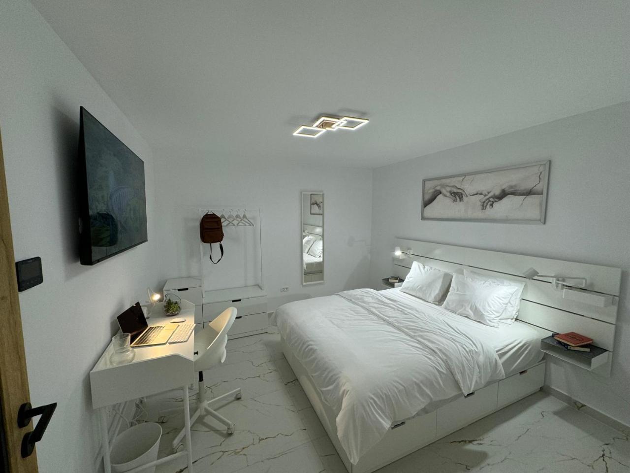 Luxury Ultra Central Apartment