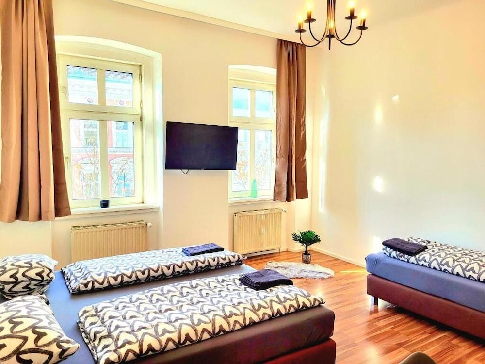 Apartment Schweglerstrae