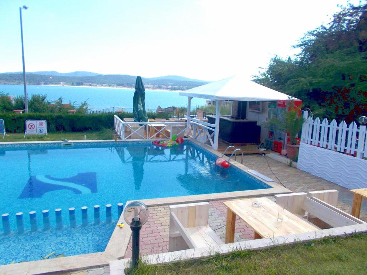 Safo Apartments & Rooms