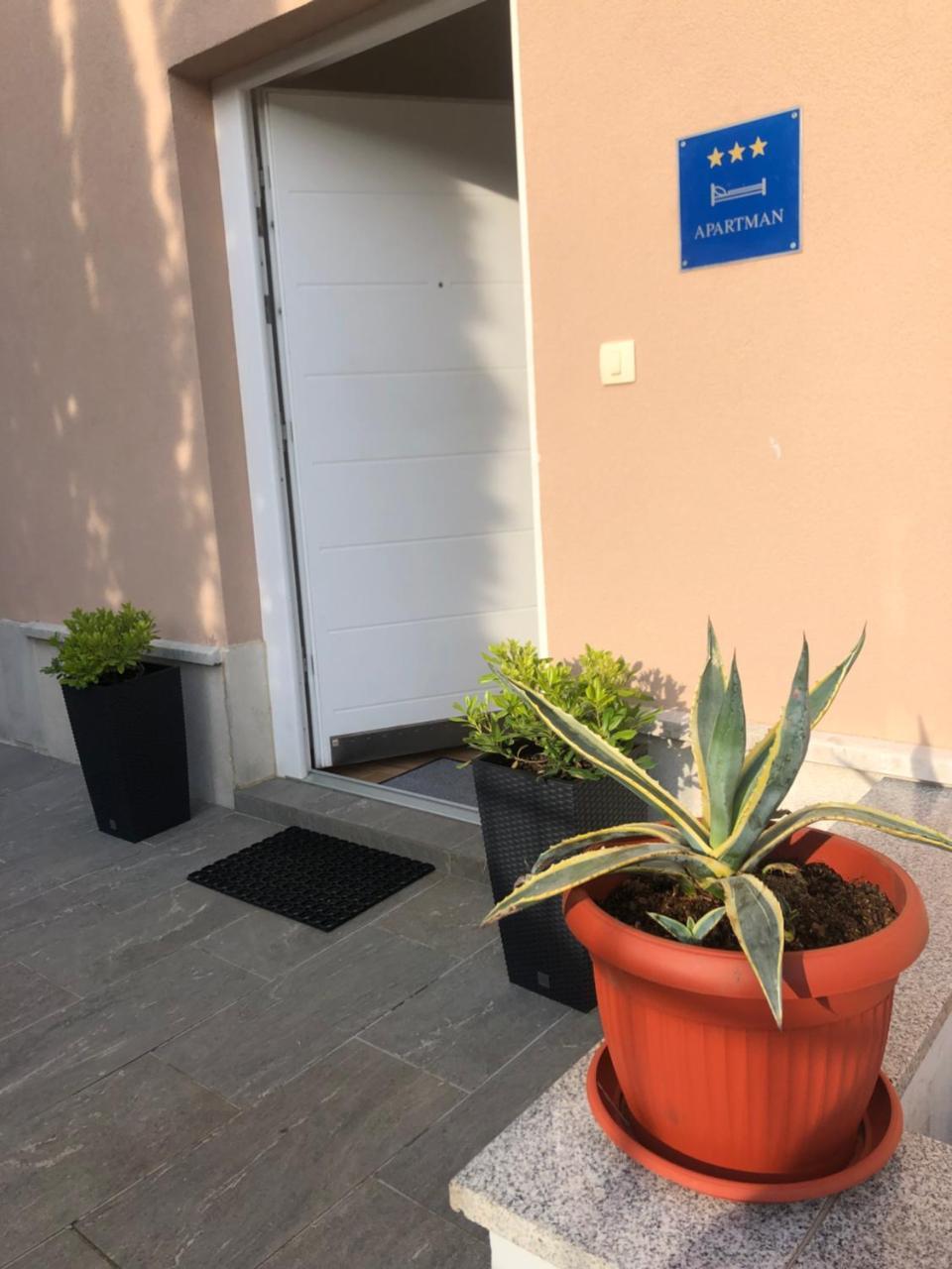 Ferienwohnung ,, Bella In Poljane Mit Pool