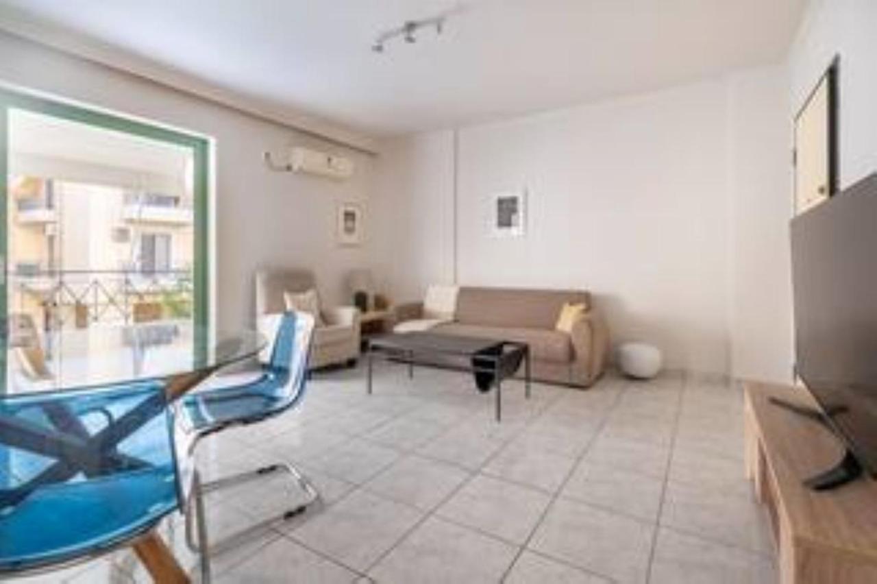 Athens Riviera Modern Apartment