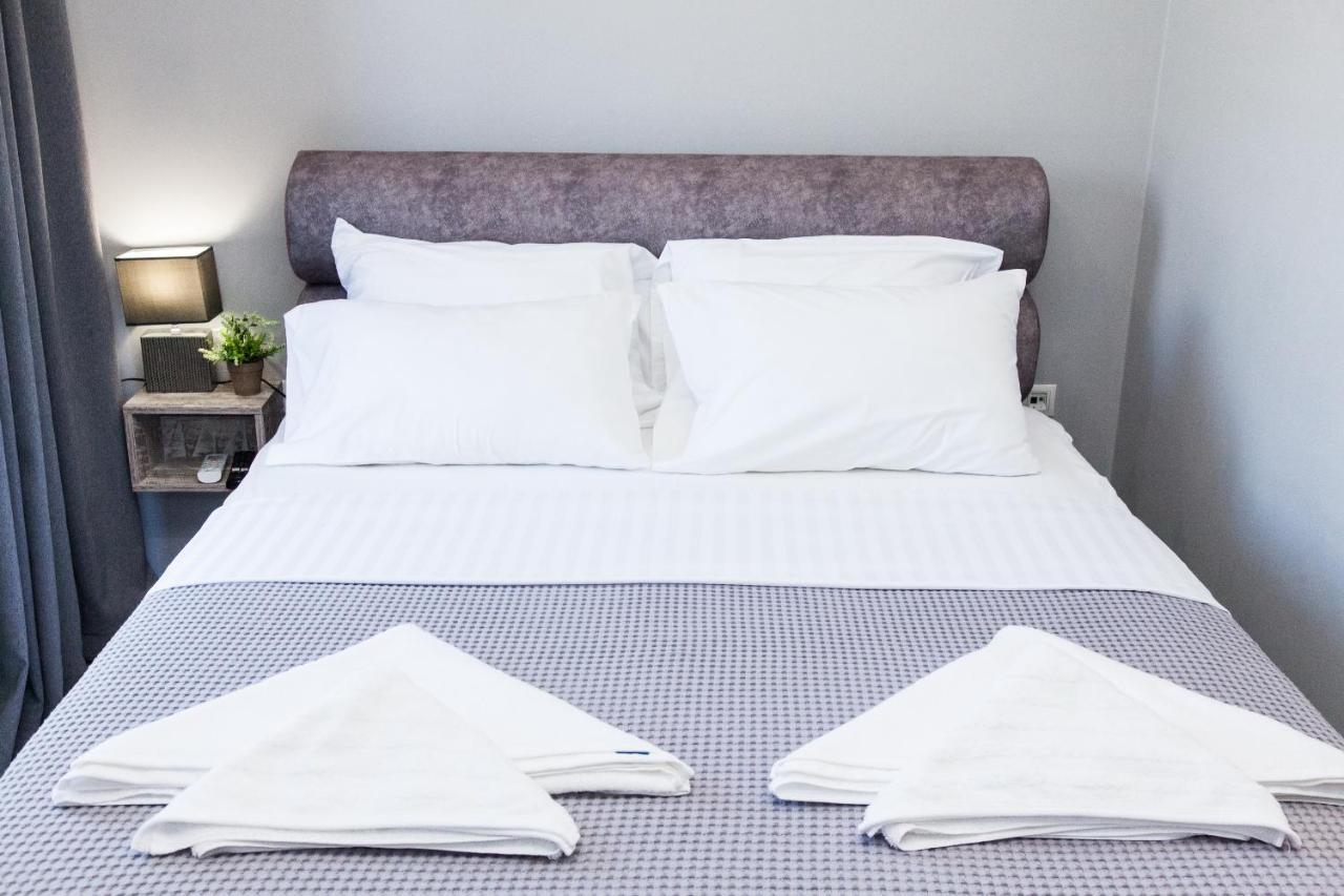 Elegant Rooms Athens