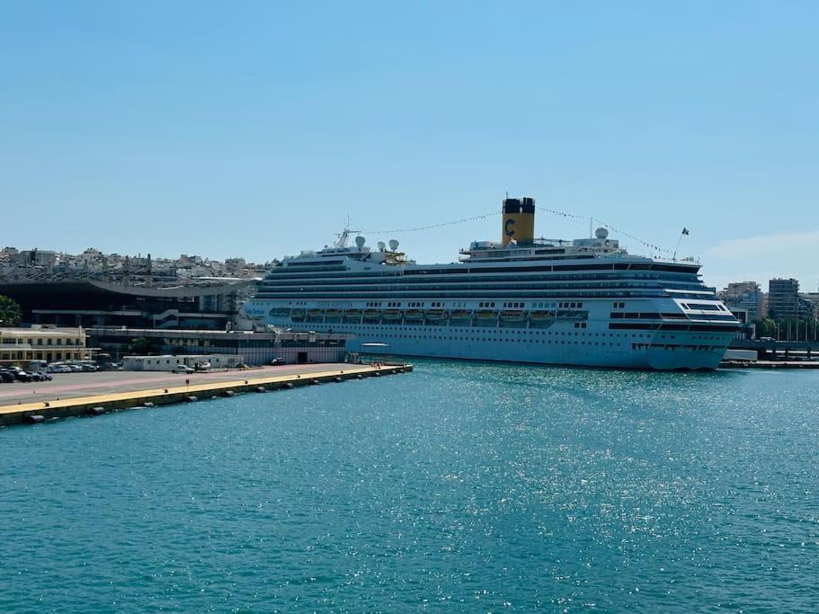 Blue Suite At Piraeus Port