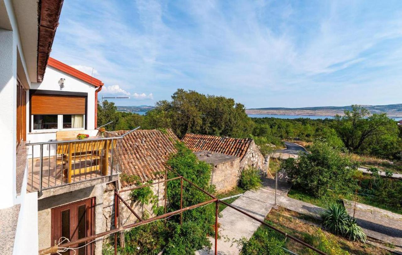 3 Bedroom Gorgeous Apartment In Seline