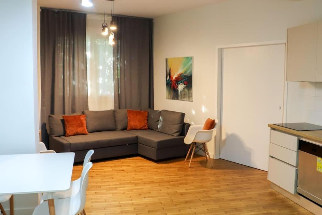 Spacious Family & Group Apartment