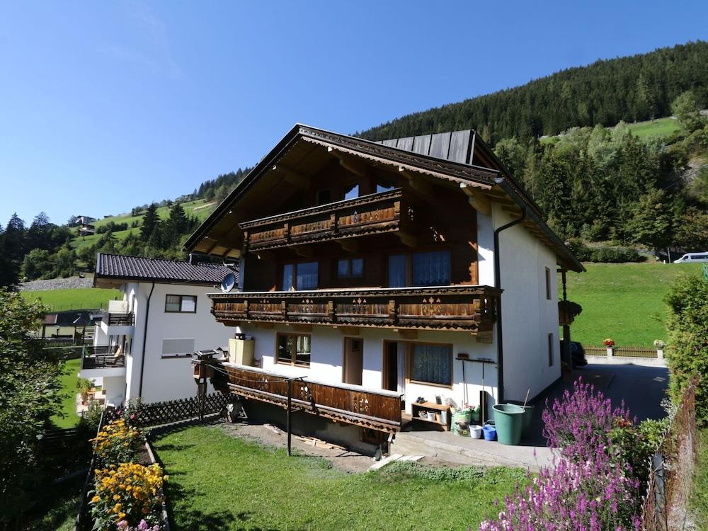 Apartment In Mayrhofen With A Balcony