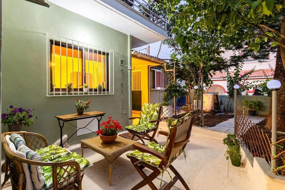 Escape To Kalamata S Old City Your Urban Oasis