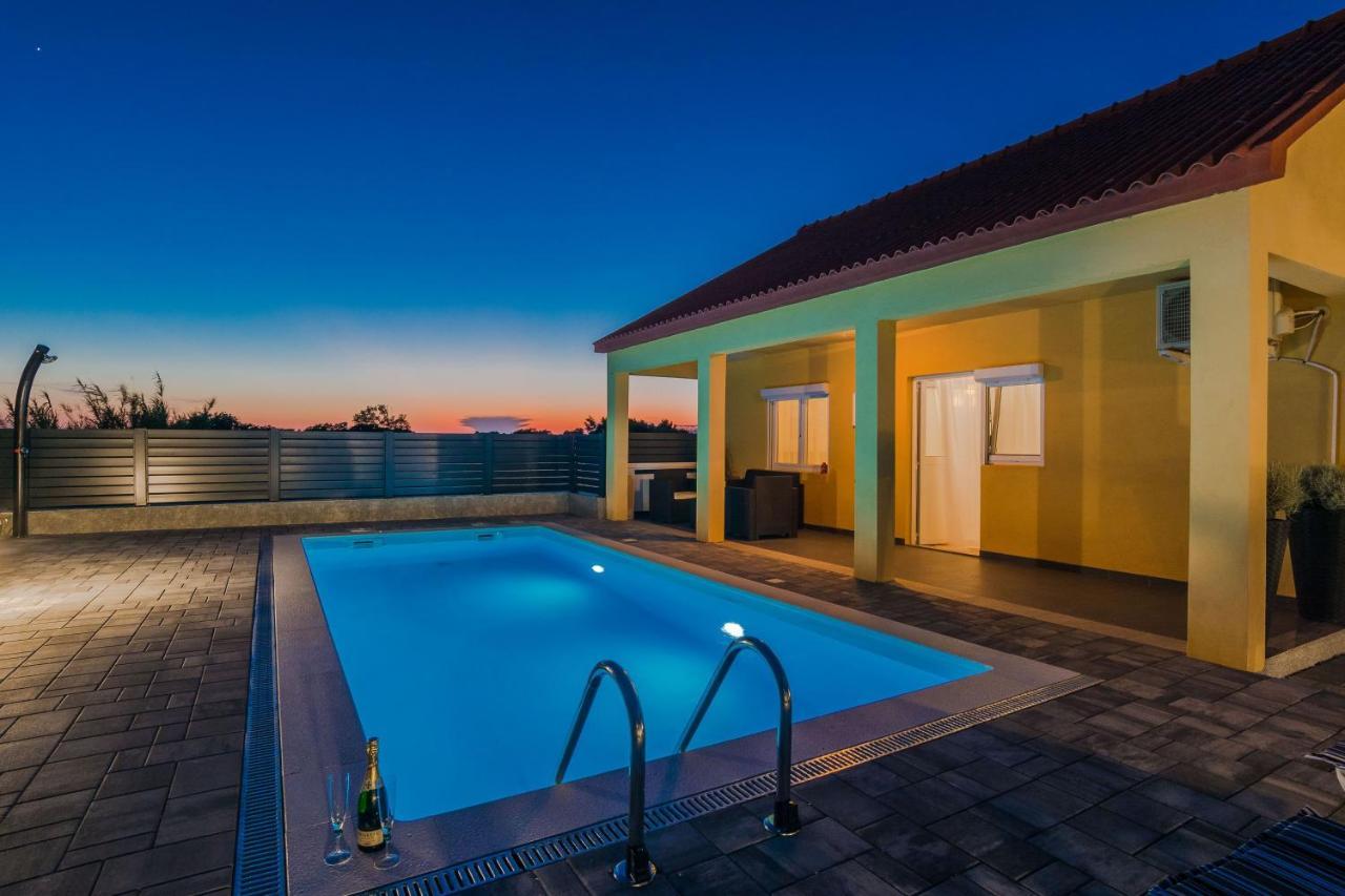 Holiday House Marijan With Private Pool & Barbecue by Ta Leut