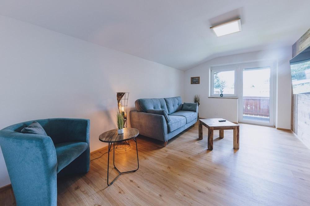 Spa Chalet Penthouse Lodge