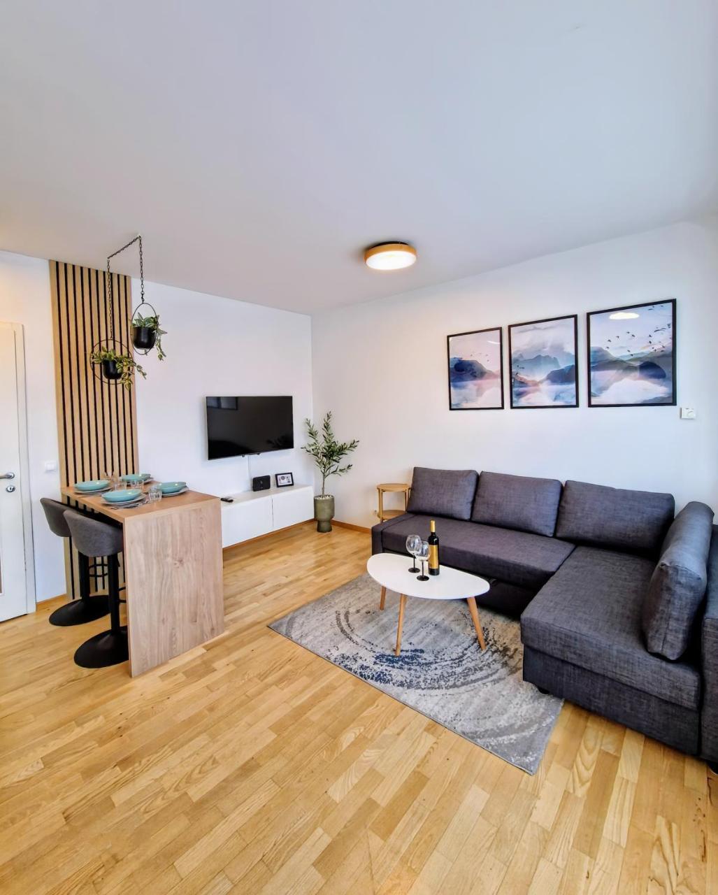 Studio Apartment Zen Zagreb With Free Garage