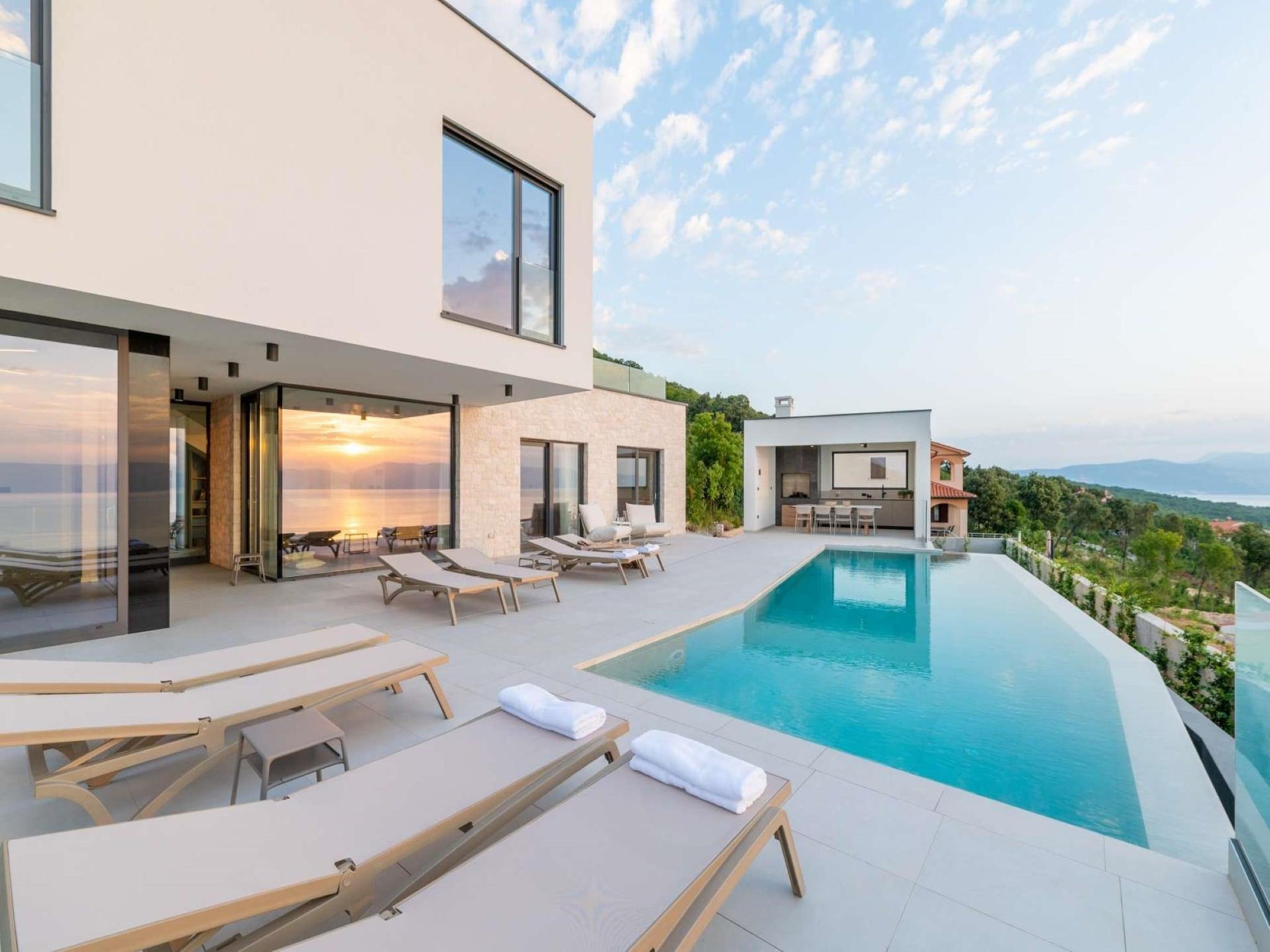 Amazing Villa In Labin With Sauna, Private Pool