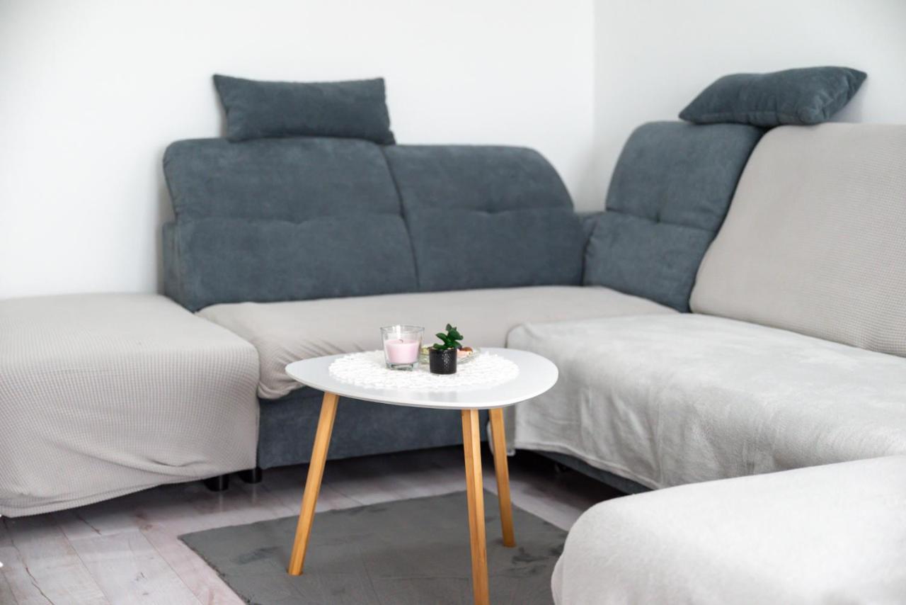 Cozy & Modern Apartment Luce