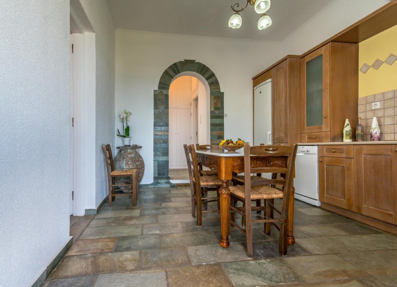 Mandrakia Bliss House