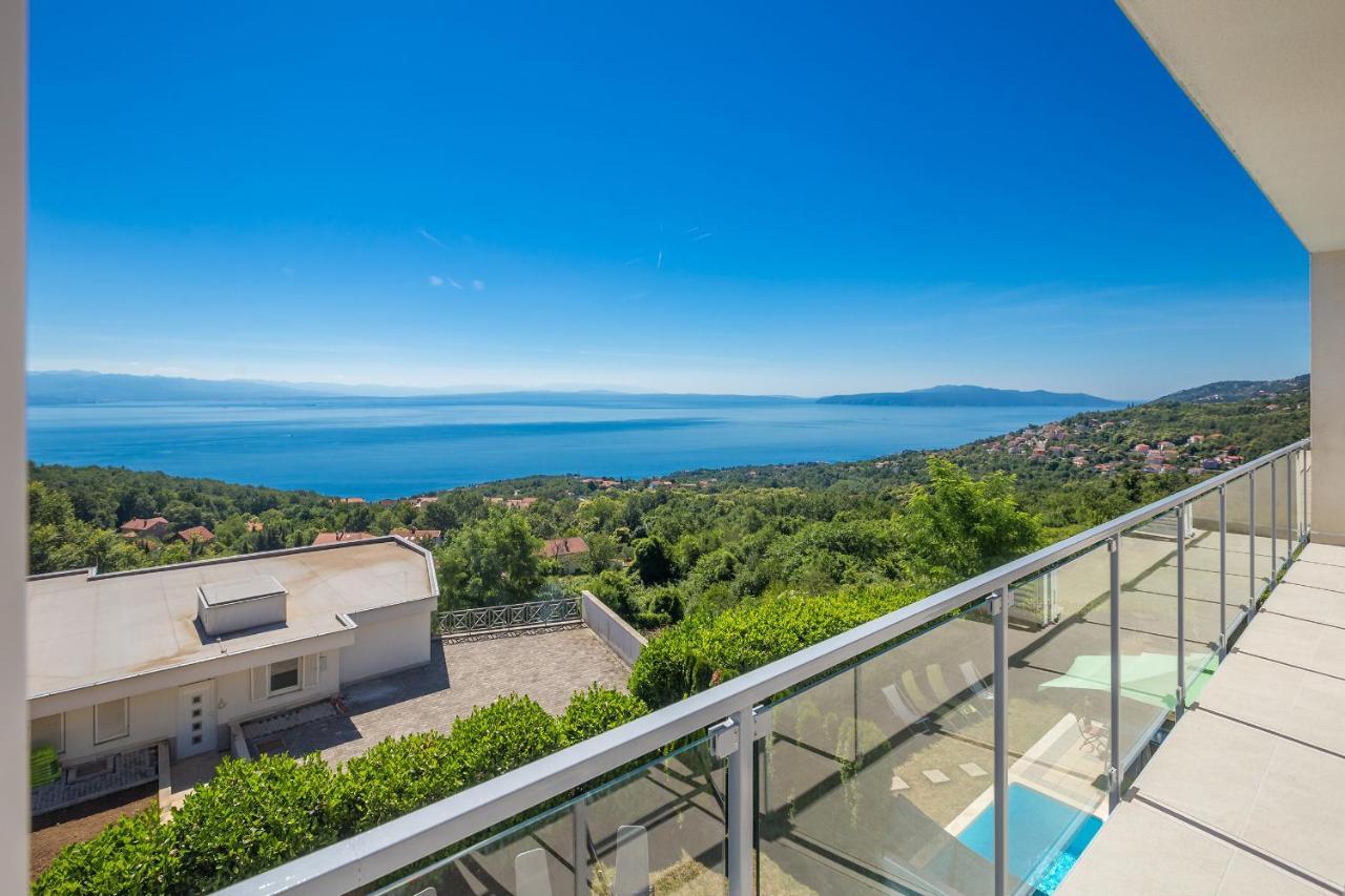 Luxury Villa Vista With Pool & Sea View