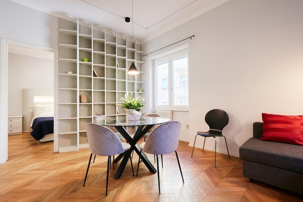 Dream Vatican Holidays Marine Vintage Cars