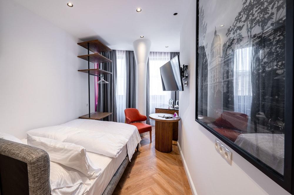 Kent Hotel Domenig
