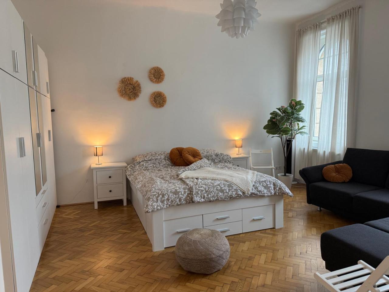 Stilvolles Zentrales Apartment Im Schonsten Bezirk Wiens Free Parking