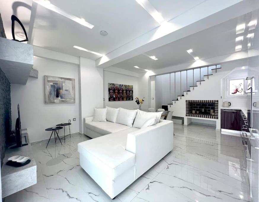 Evilion Maisonette In Athens