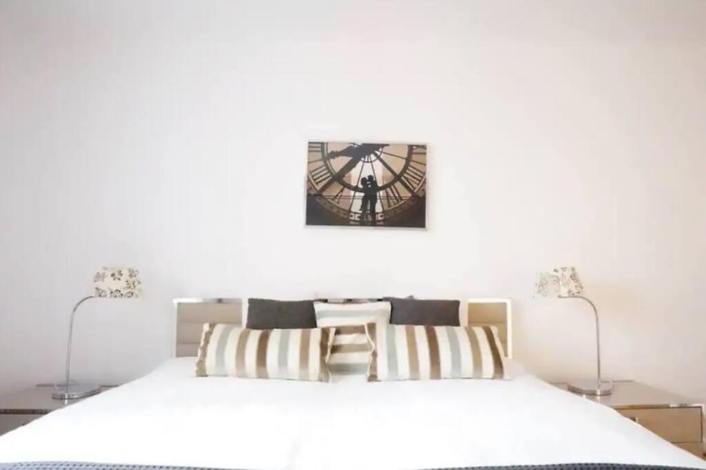 Gorgeous Apartment In City Center