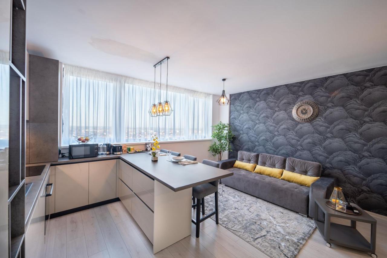 Skyline Sunset View Xcity Tower by Openhouse Apartments