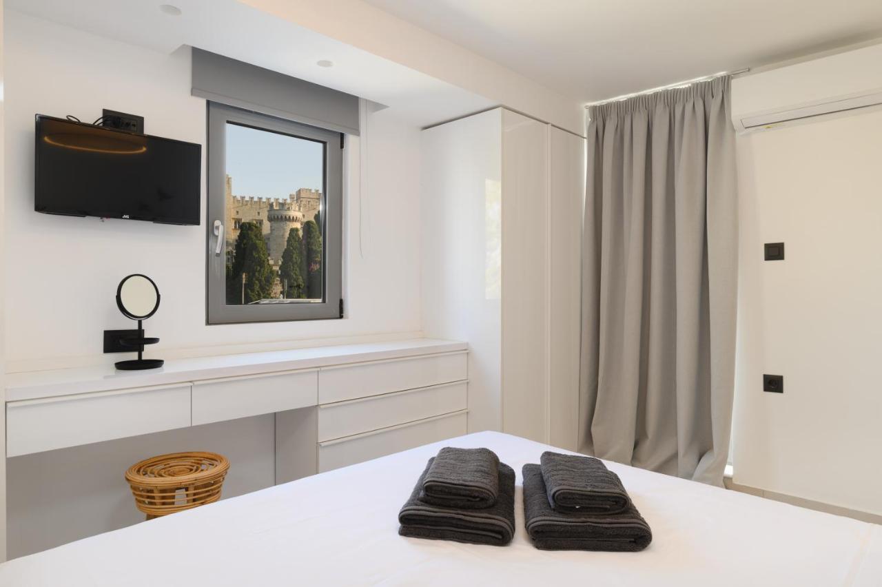 Castelo View Luxury Apt