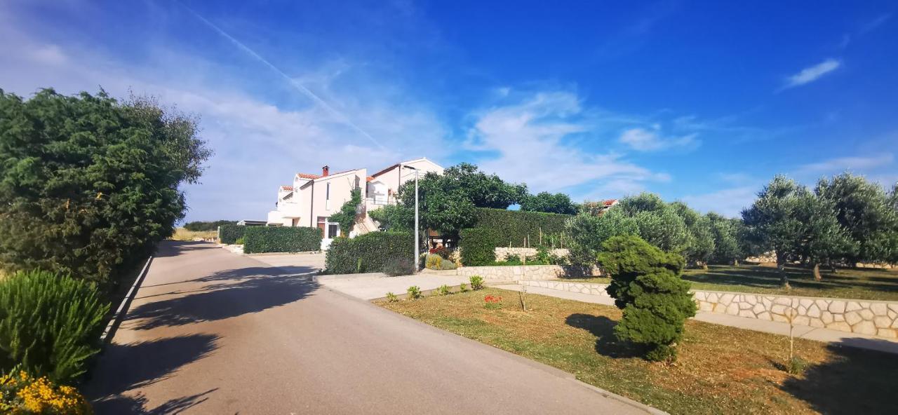 Apartments Marin, Kolan, Mandre, Pag