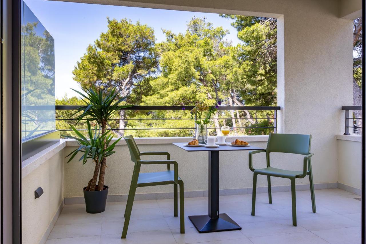Beachfront Studio Pebble Residence Srzic