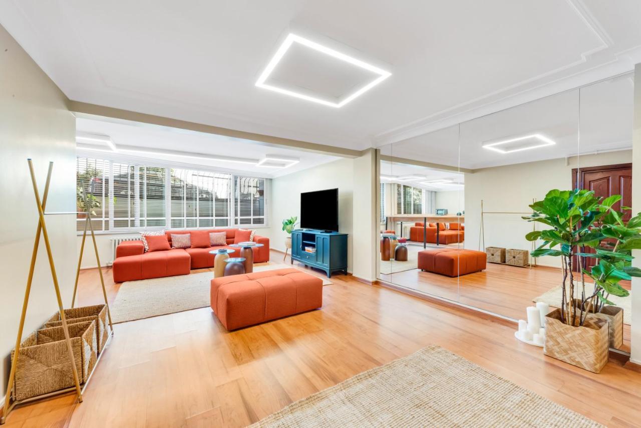 Modern Flat In The Heart Of Istanbul