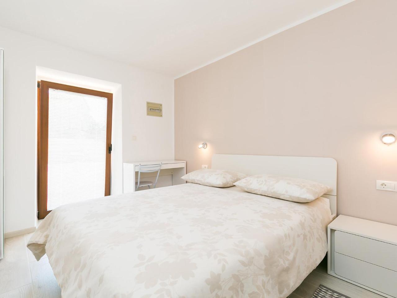 Ninas Free Wine & Spirit Tasting