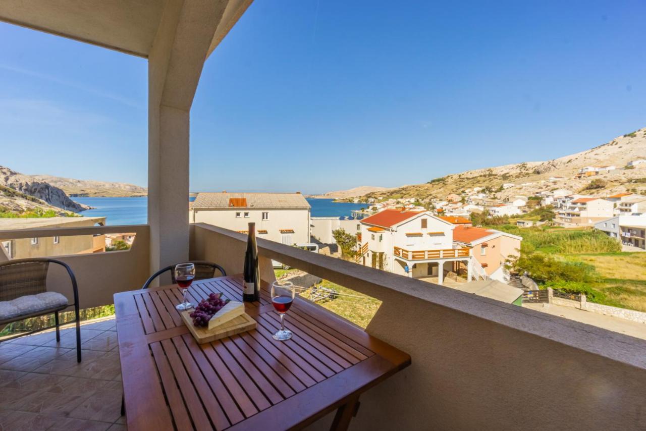 Apartment & Room Bacic