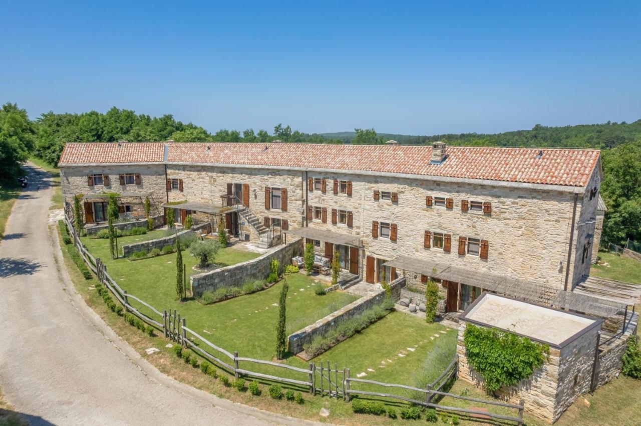 Villas Martincici With Large Pool