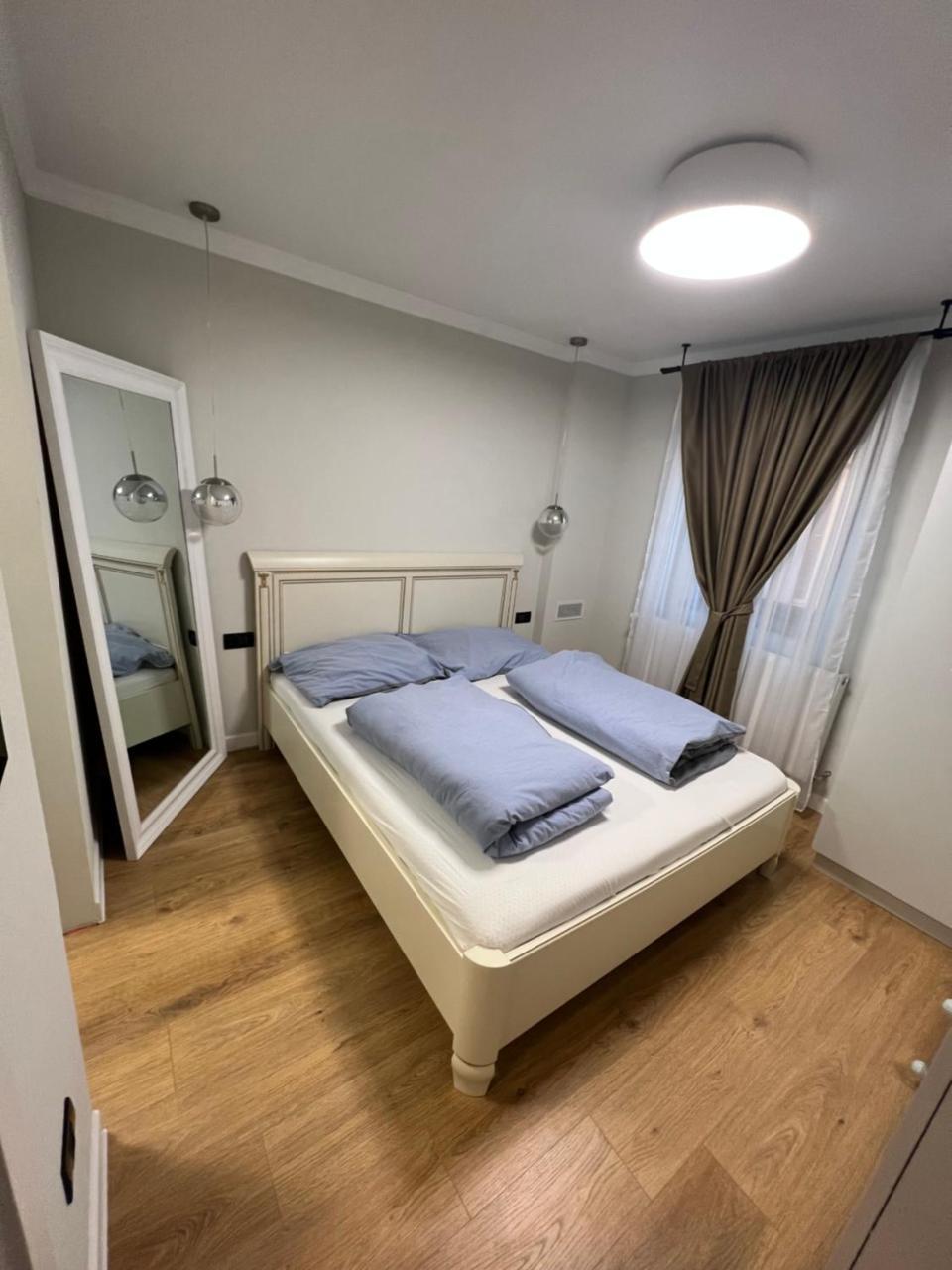 Kalim's Apartment